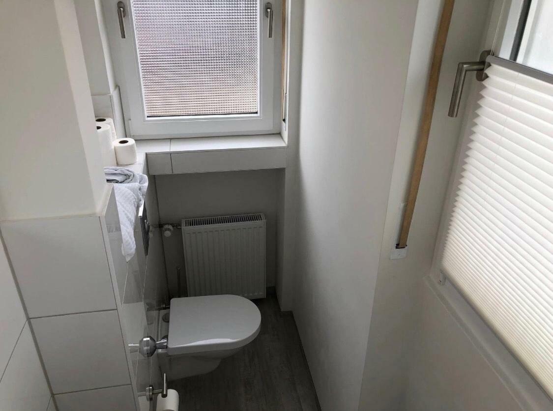 Moderne Und Gemuetliches Appartement Im Eg Mit Eigenem Zugang In Guter Wohnlage มึลไฮม์ อันแดร์ รัวร์ ภายนอก รูปภาพ
